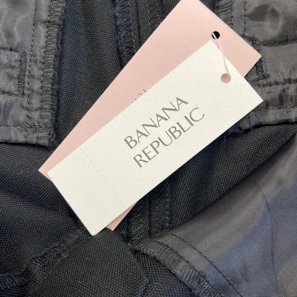 Banana Republic Factory NWT Black Hampton Fit 3” Cotton Shorts Size 6P - Picture 4 of 8